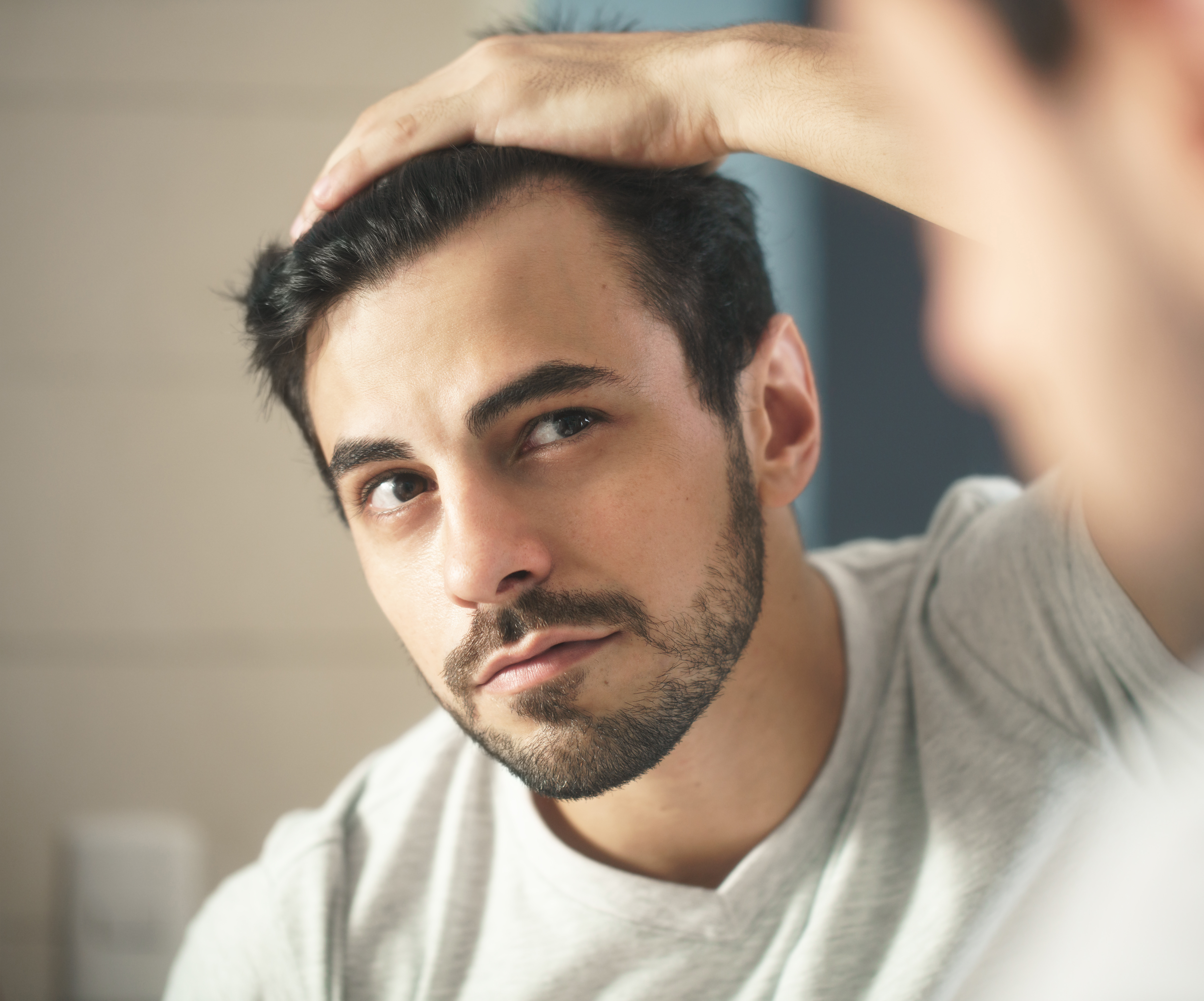 Cheveux clairsemés